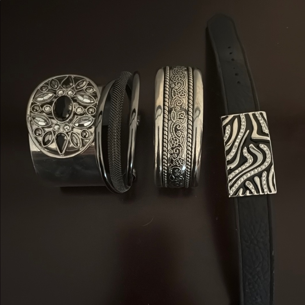 4 Elegant Black and Silver Bracelets